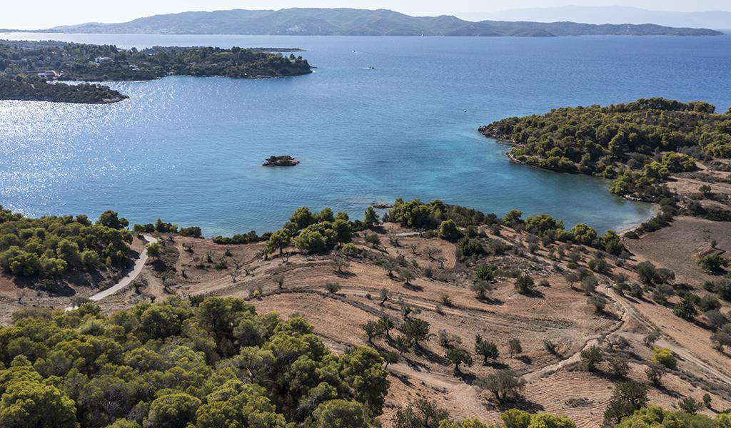 Seafront plot of land in porto heli bay